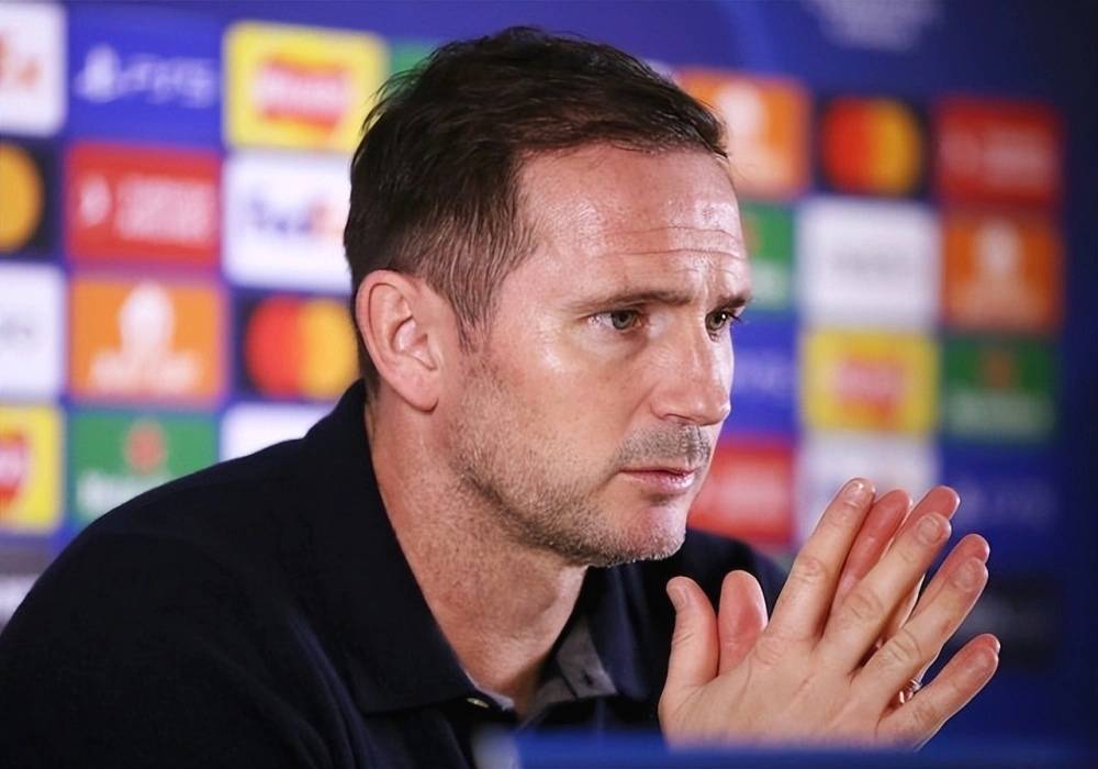 包含卡昂主帅赞扬球员拼搏精神，赞誉有加的词条